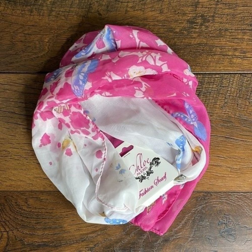 Lightweight Scarf with Butterfly‎ Design